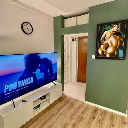 Holiday Metro Fast Wifi Tv'70 Netflix Hbo Appletv 바르샤바 외부 사진